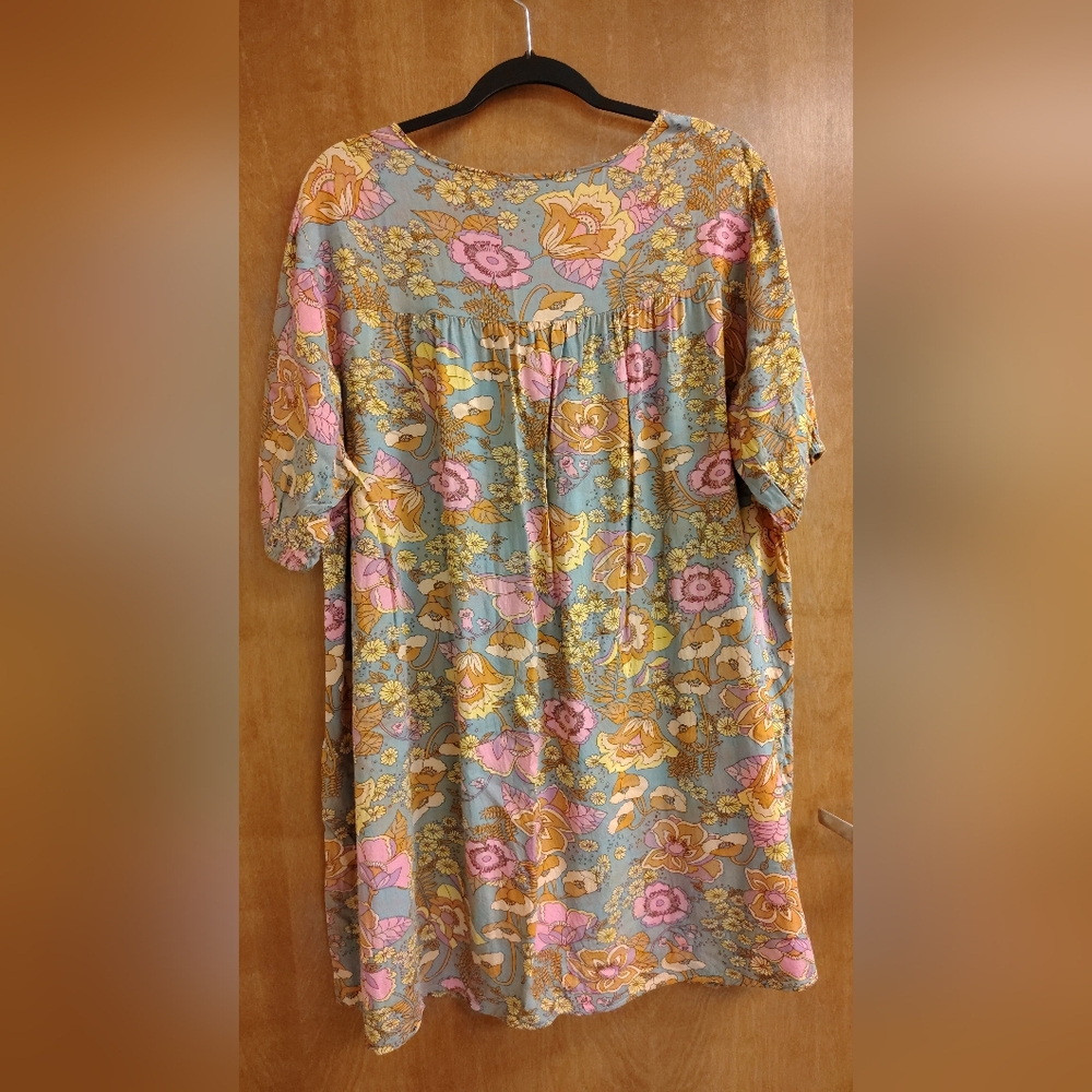 RusttyDustty Boho Floral V-Neck Mini Dress - Picture 6 of 8